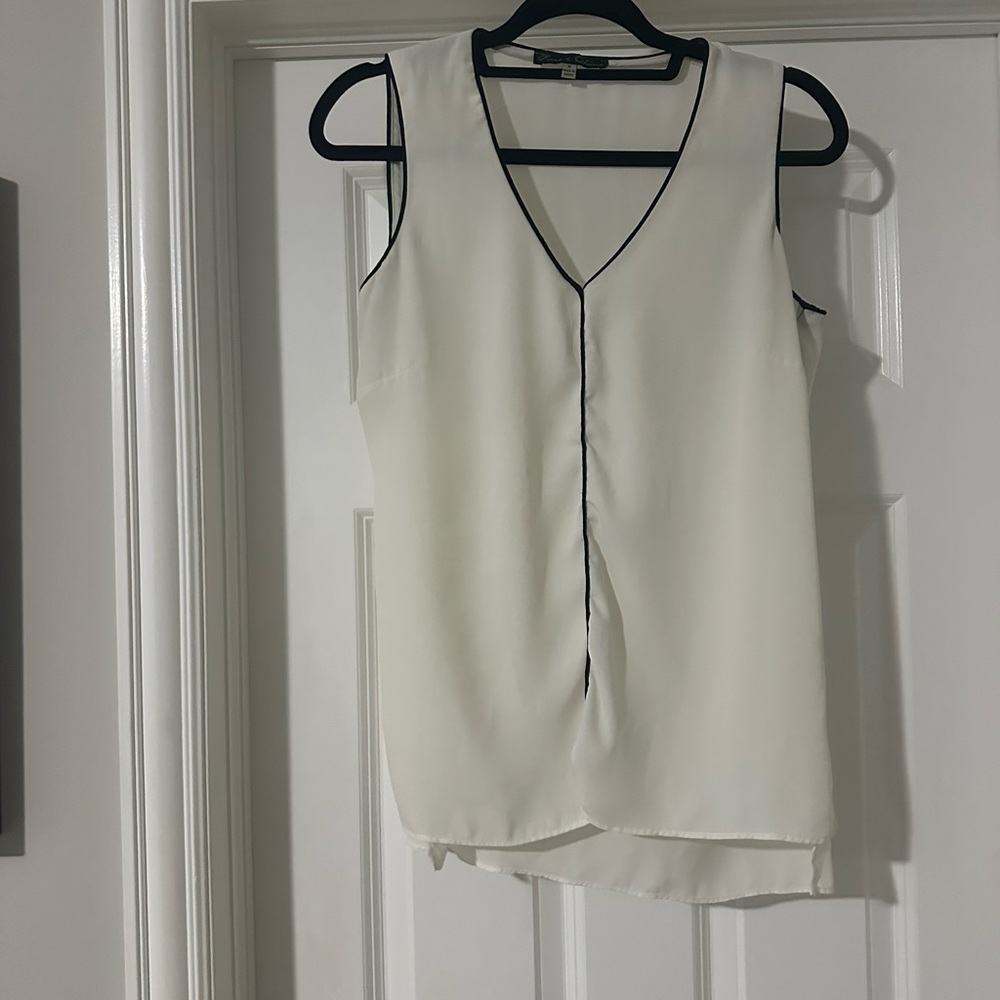 Rose & Olive White V-Neck Blouse